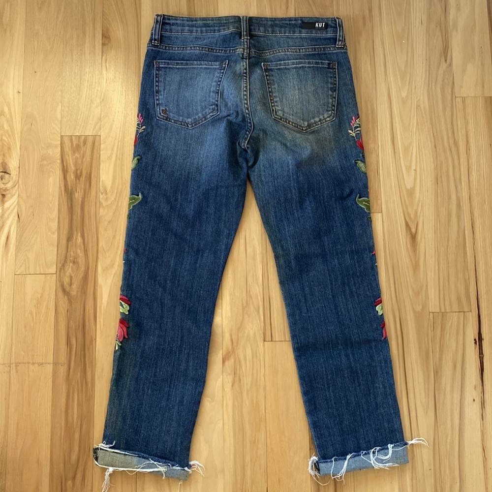Kut from the Kloth Reese ankle straight embroidered jeans size 2 EUC - Picture 5 of 8